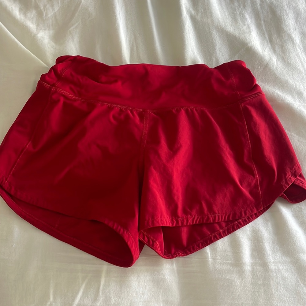 Lululemon size 4 TALL 4 inch red speed up mid rise lined shorts